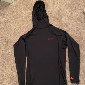 NWOT Patagonia RØ Hoodie